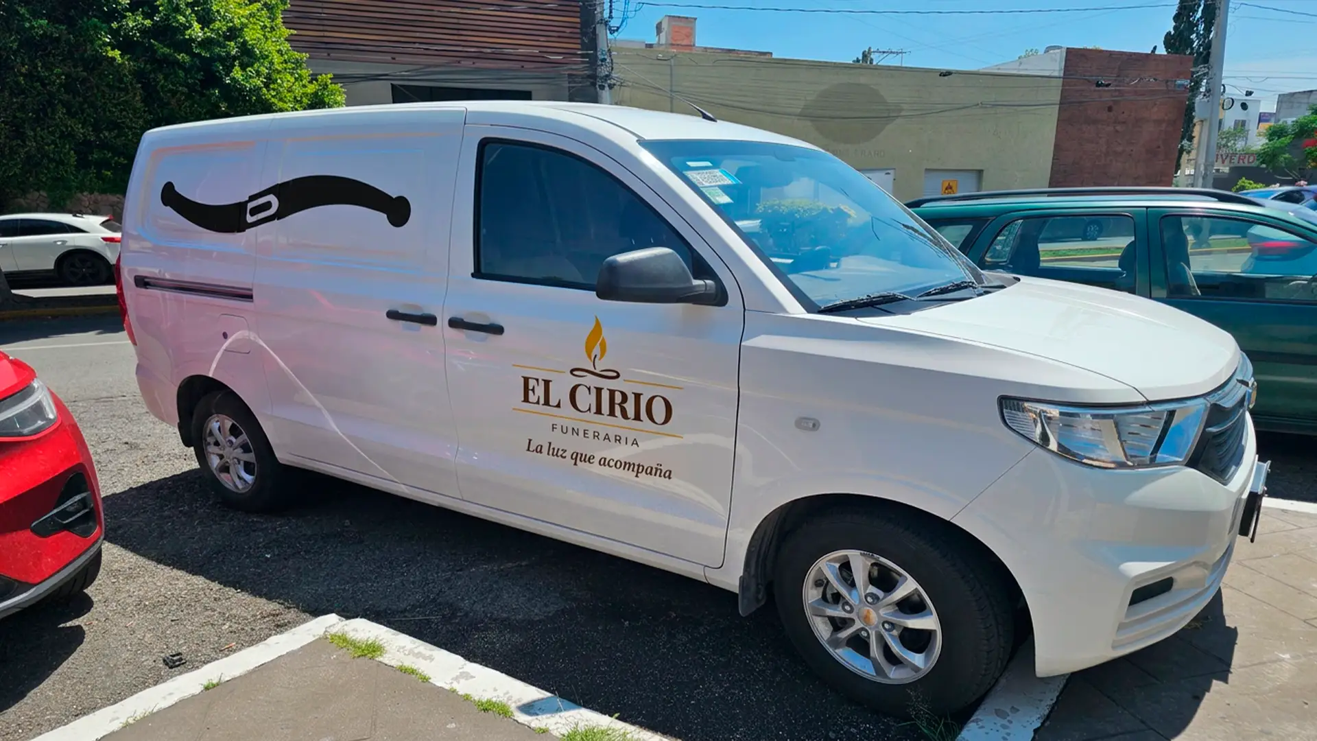Vehículo blanco de El Cirio utilizado para traslados